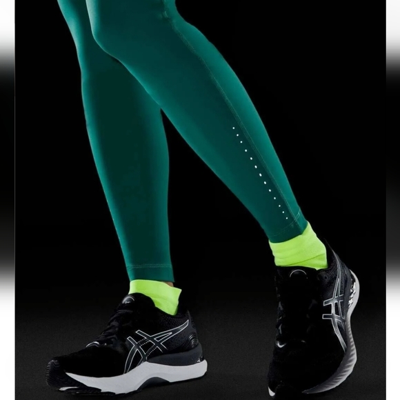 NWOT- Lululemon Swift Speed HR Tight 25" Leggings - Picture 9 of 12